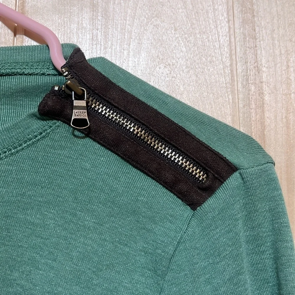 Lauren Ralph‎ Lauren Green Zip Shoulder Long Sleeve Top Size S